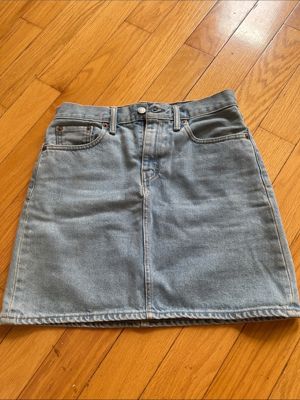 LEVI Light Blue Denim Skirt